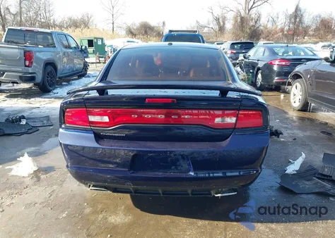 2013 Dodge Charger Sxt z USA, uszkodzony, nr VIN 2C3CDXHG9DH730877